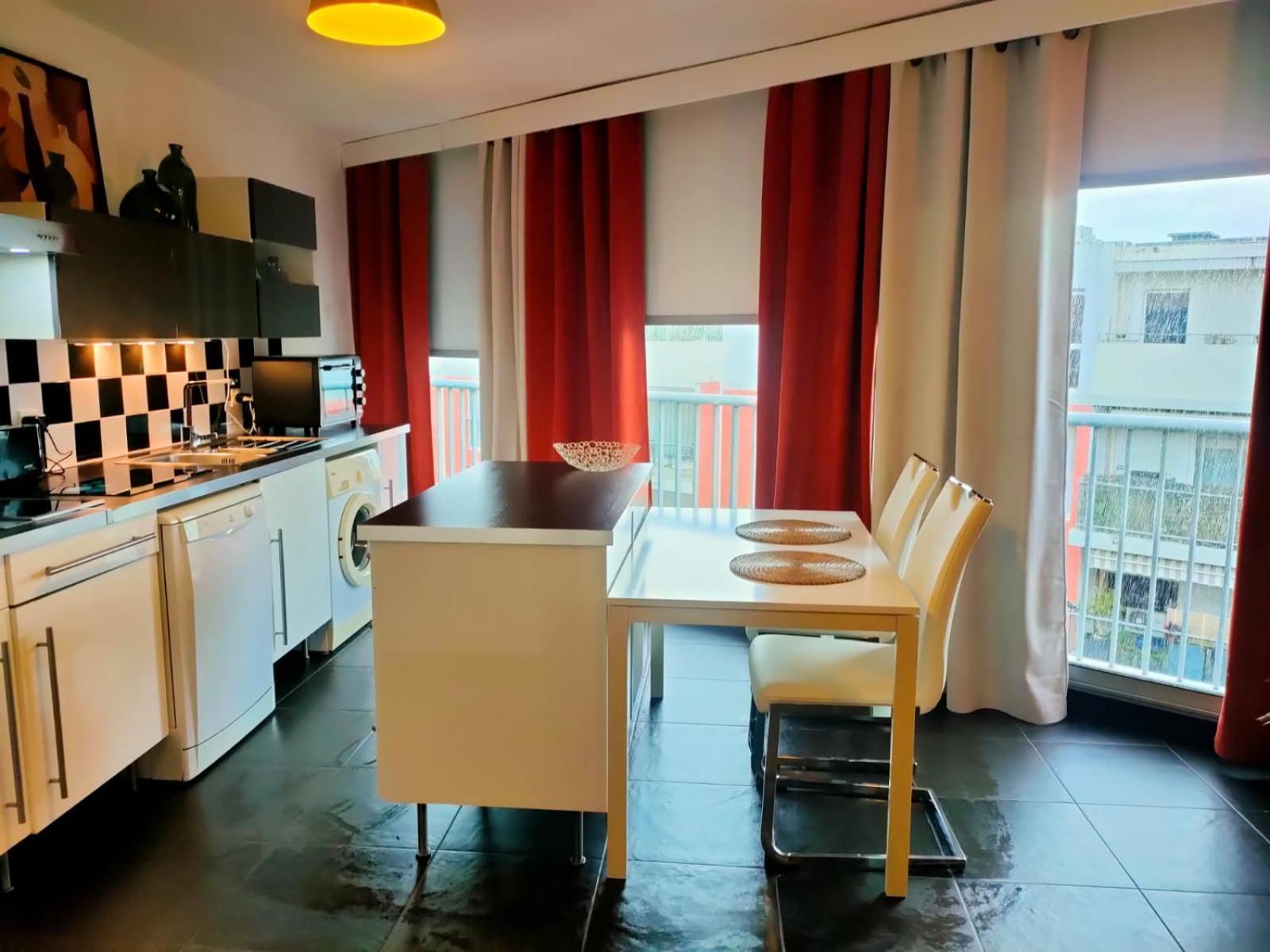 Apartament Tu Casa Parking Fibre Optique Netflix Saint-Raphaël Zewnętrze zdjęcie